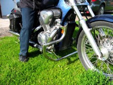 Honda Shadow VT 600 Engine Guard with Built In Foot Pegs